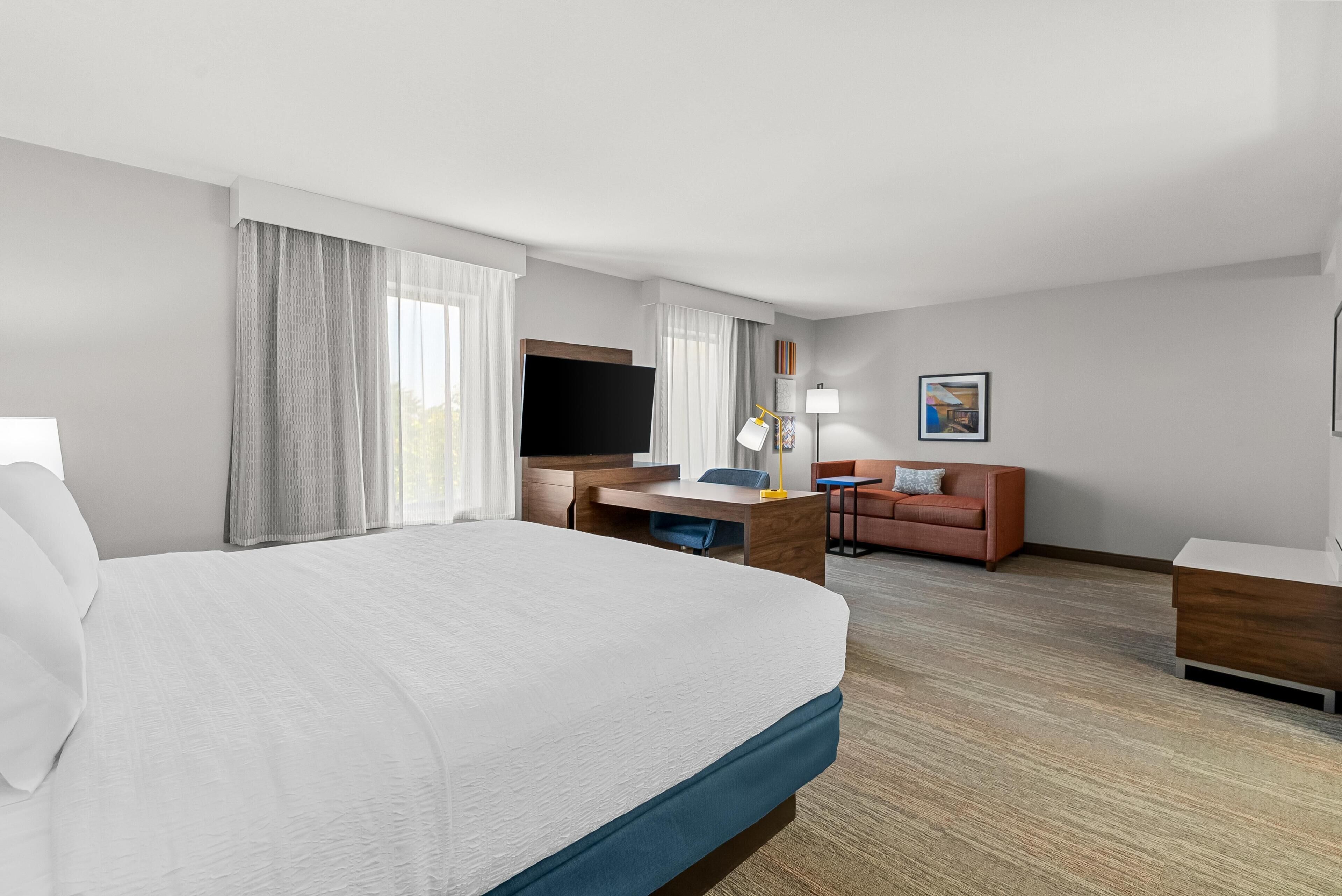 Photo - Hampton Inn and Suites Peru