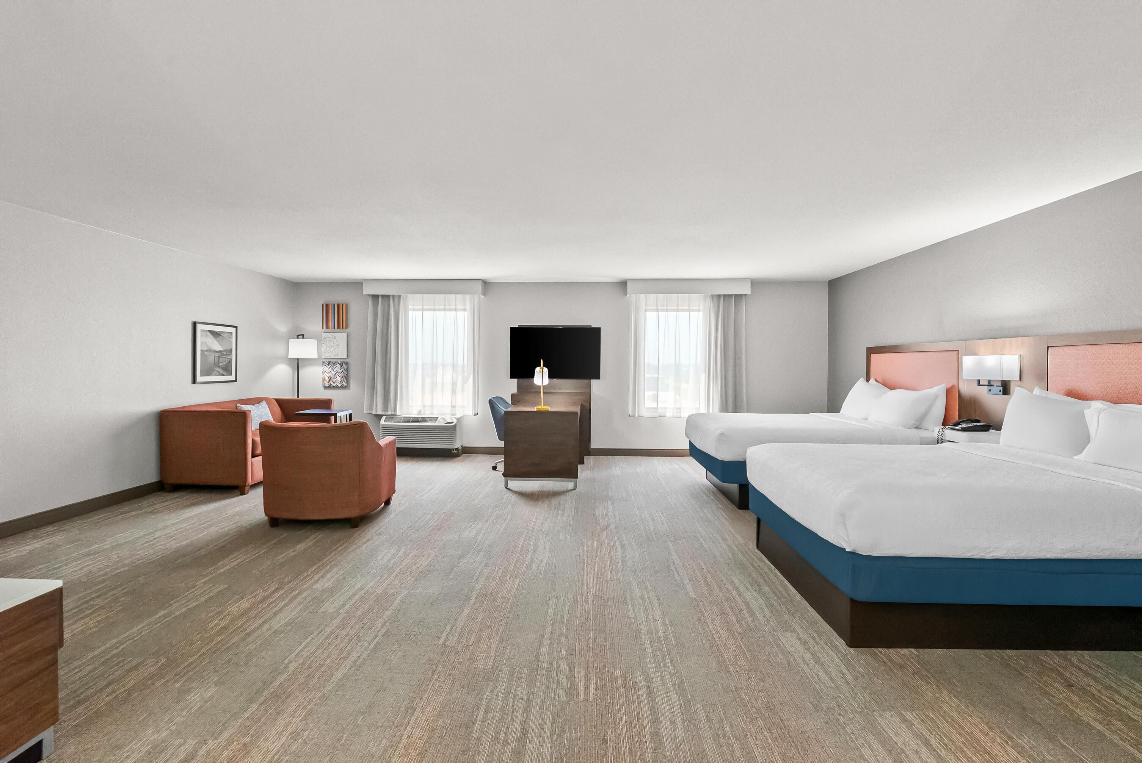Photo - Hampton Inn and Suites Peru