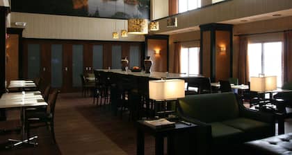 Hampton Inn & Suites Peru