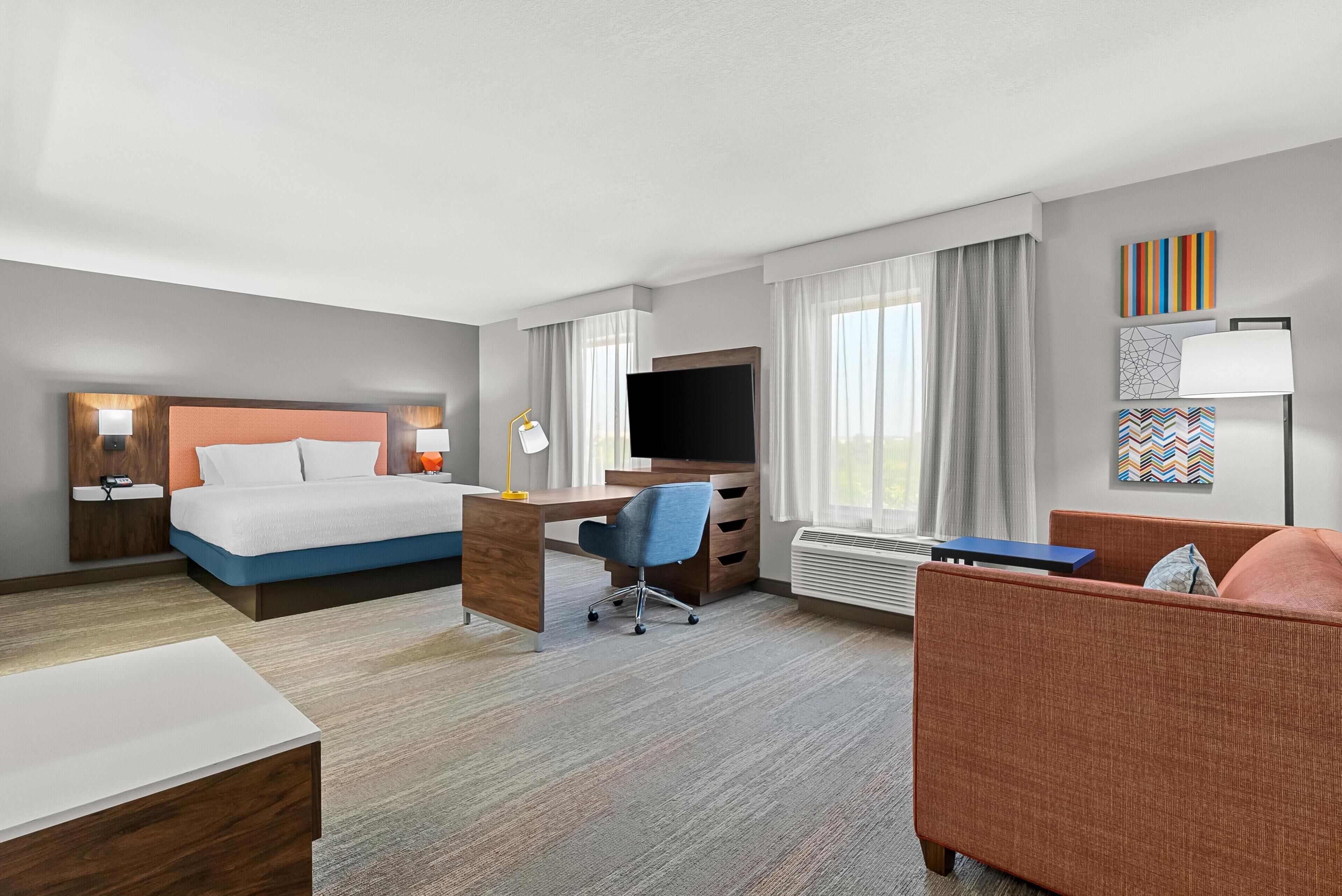 Photo - Hampton Inn and Suites Peru