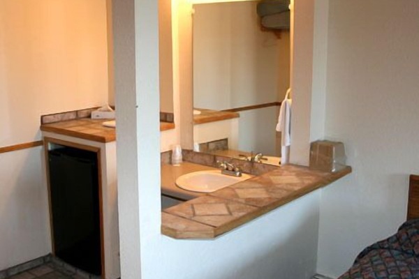 Bathroom sink