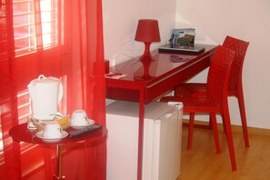 Economy tweepersoonskamer | Koffie en/of koffiezetapparaat