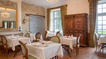 Daily buffet breakfast (EUR 12 per person)