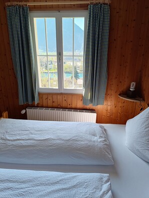 Basic Suite, Non Smoking | 2 bedrooms, down duvets, individually decorated, individually furnished