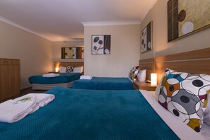 Premium bedding, desk, iron/ironing board, free WiFi