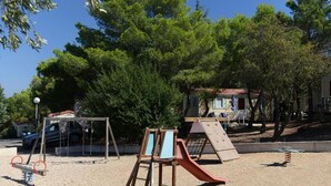 Unclassified image, 4 of 54, button - Domaine de Plein Air Odalys La Pinède (Agde)