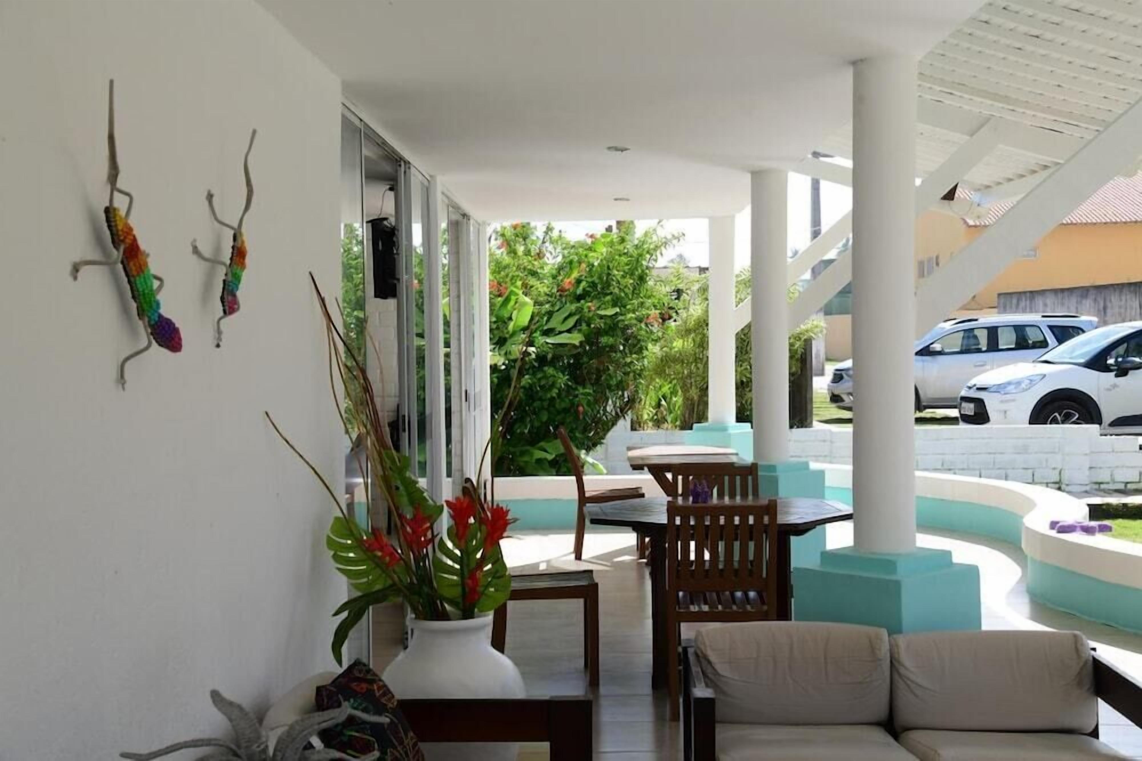Breakfast, lunch, dinner served; garden views