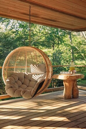 Outdoor treatment area, sauna, body treatments, deep-tissue massages - Les Frères Ibarboure (Bidart)