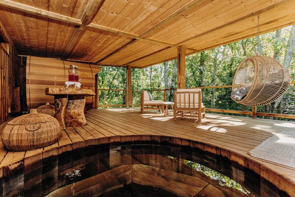 Área de tratamiento exterior, un sauna, tratamientos corporales