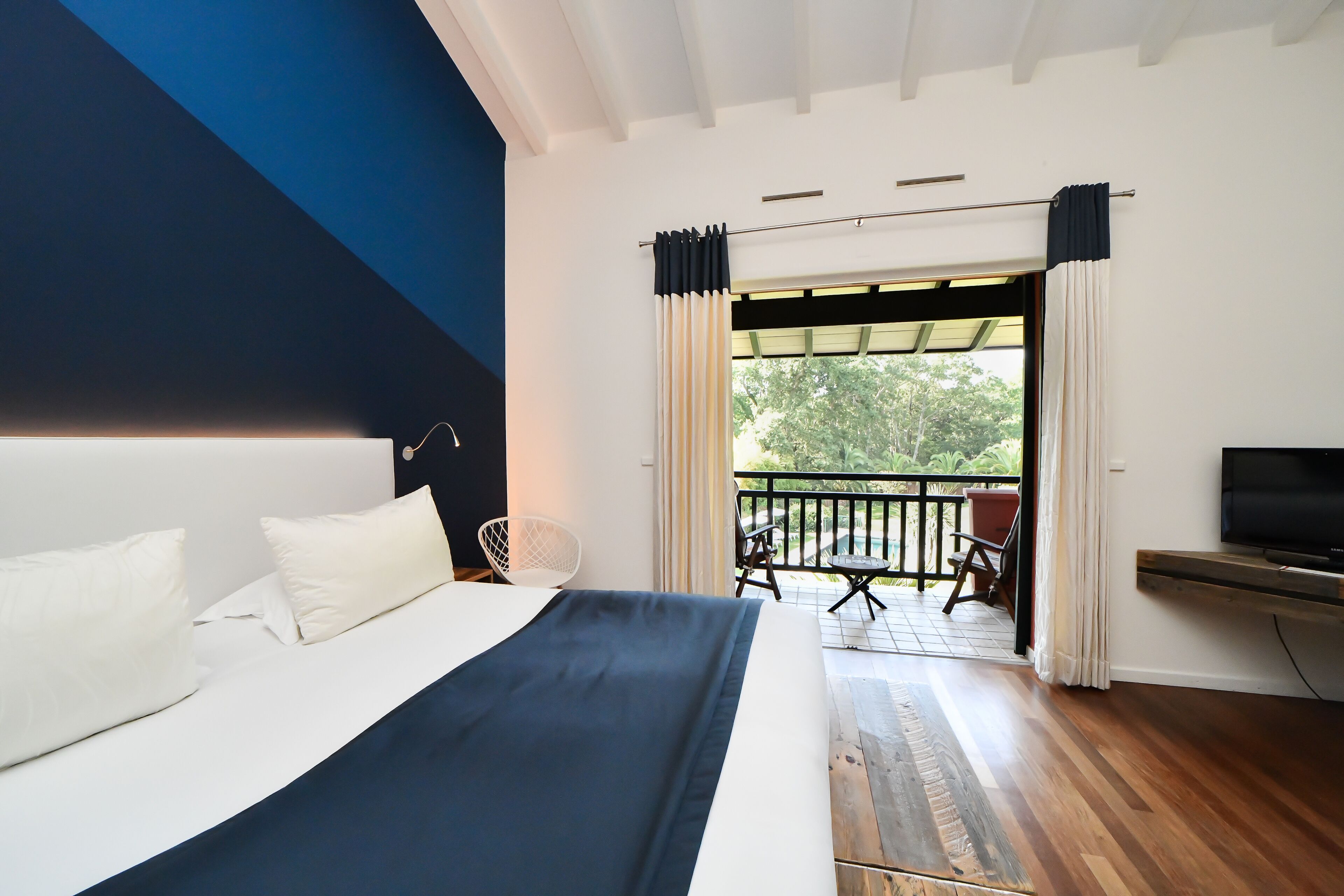 Superior Double Room | Premium bedding, memory foam beds, minibar, in-room safe