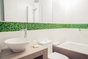 Douche, serviettes fournies