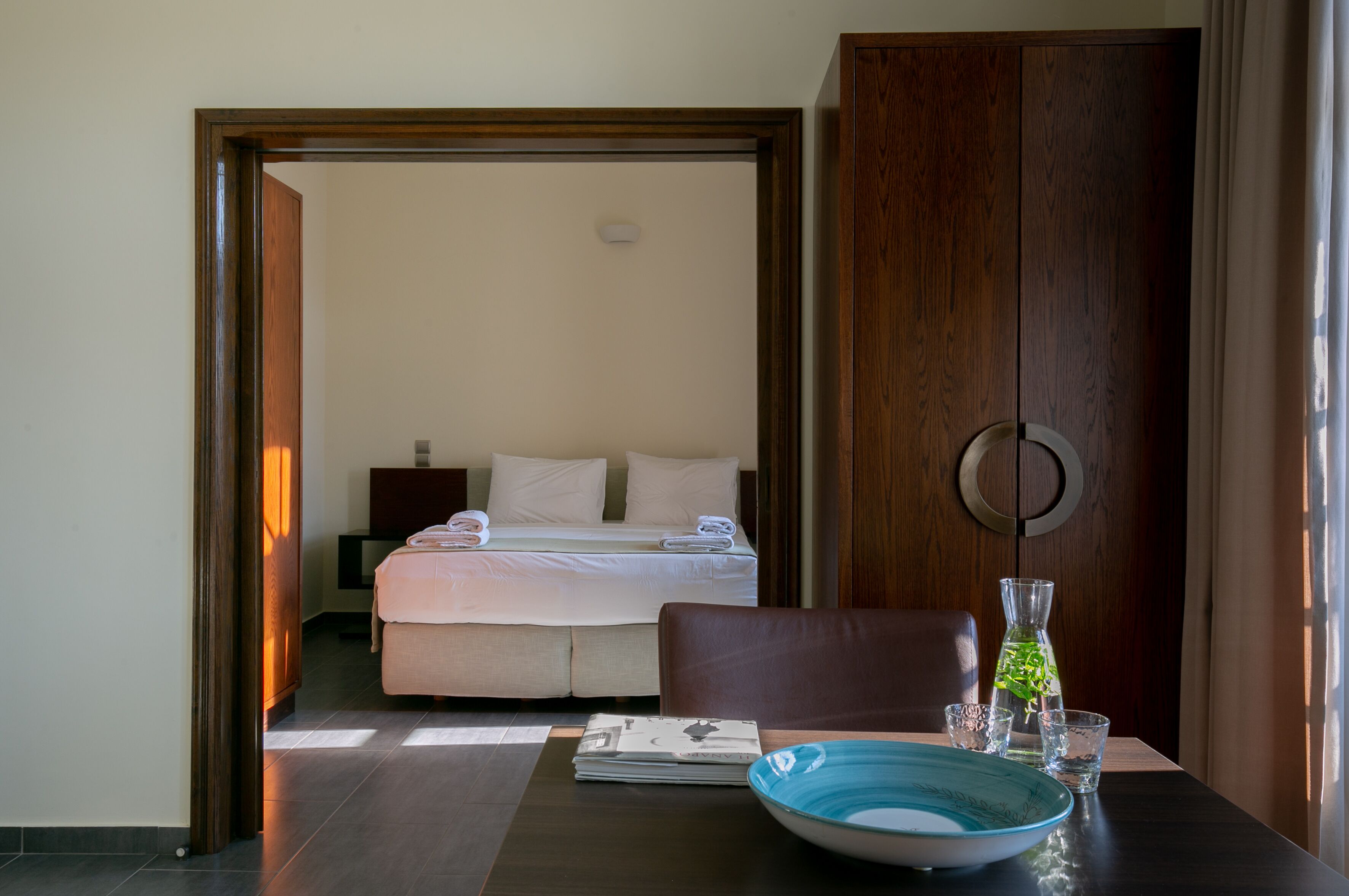 Executive-Suite, Balkon, Meerblick | 1 Schlafzimmer, Bettwäsche aus ägyptischer Baumwolle