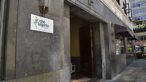Unclassified image, 1 of 19, button - Che Lagarto Hostel Lima (Lima)
