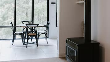 Standard Studio, Kitchen (Manna Gum) | 2 bedrooms, premium bedding, individually decorated