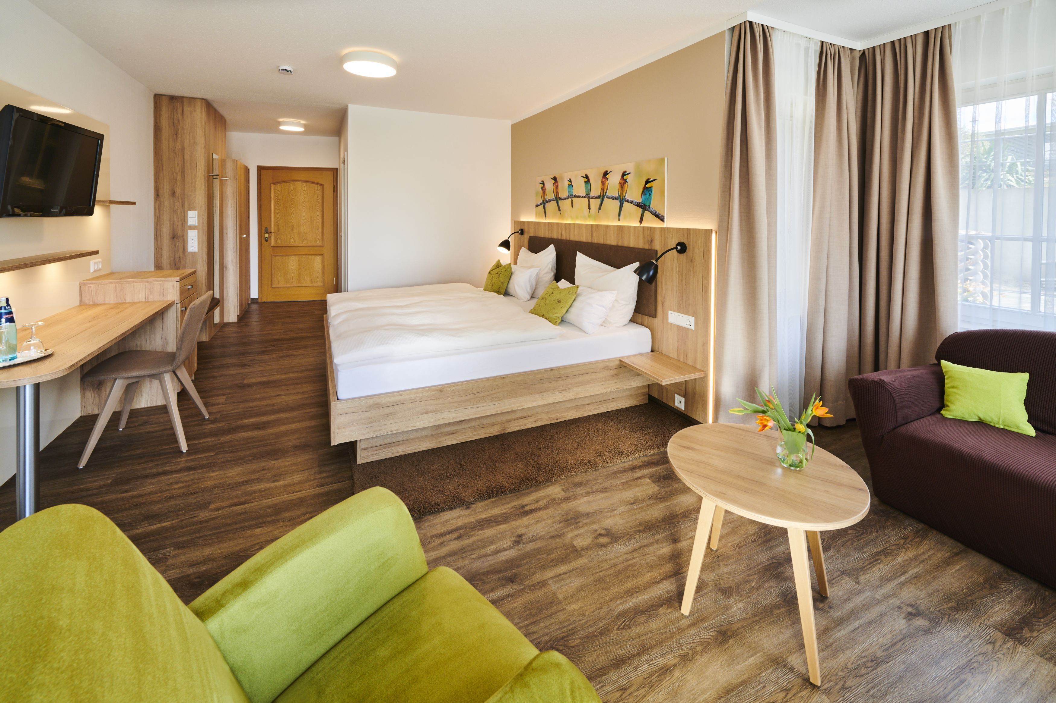 Schreibtisch, schallisolierte Zimmer, kostenloses WLAN