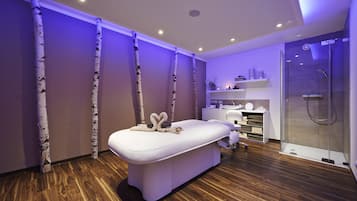 Sauna, bagno turco, trattamenti per il corpo