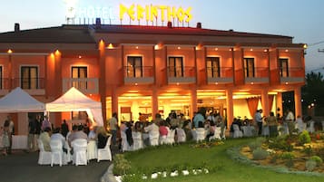 Espace banquet en plein air