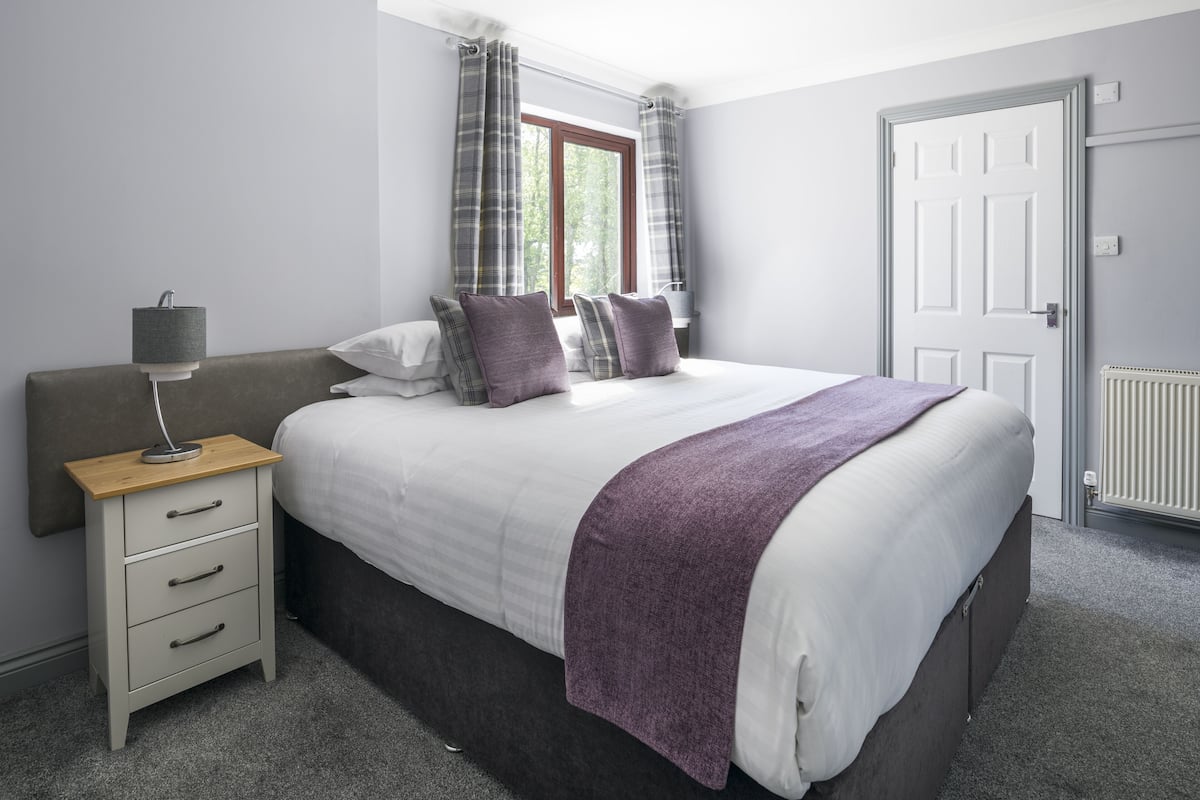 Desk, iron/ironing board, cots/infant beds, free WiFi