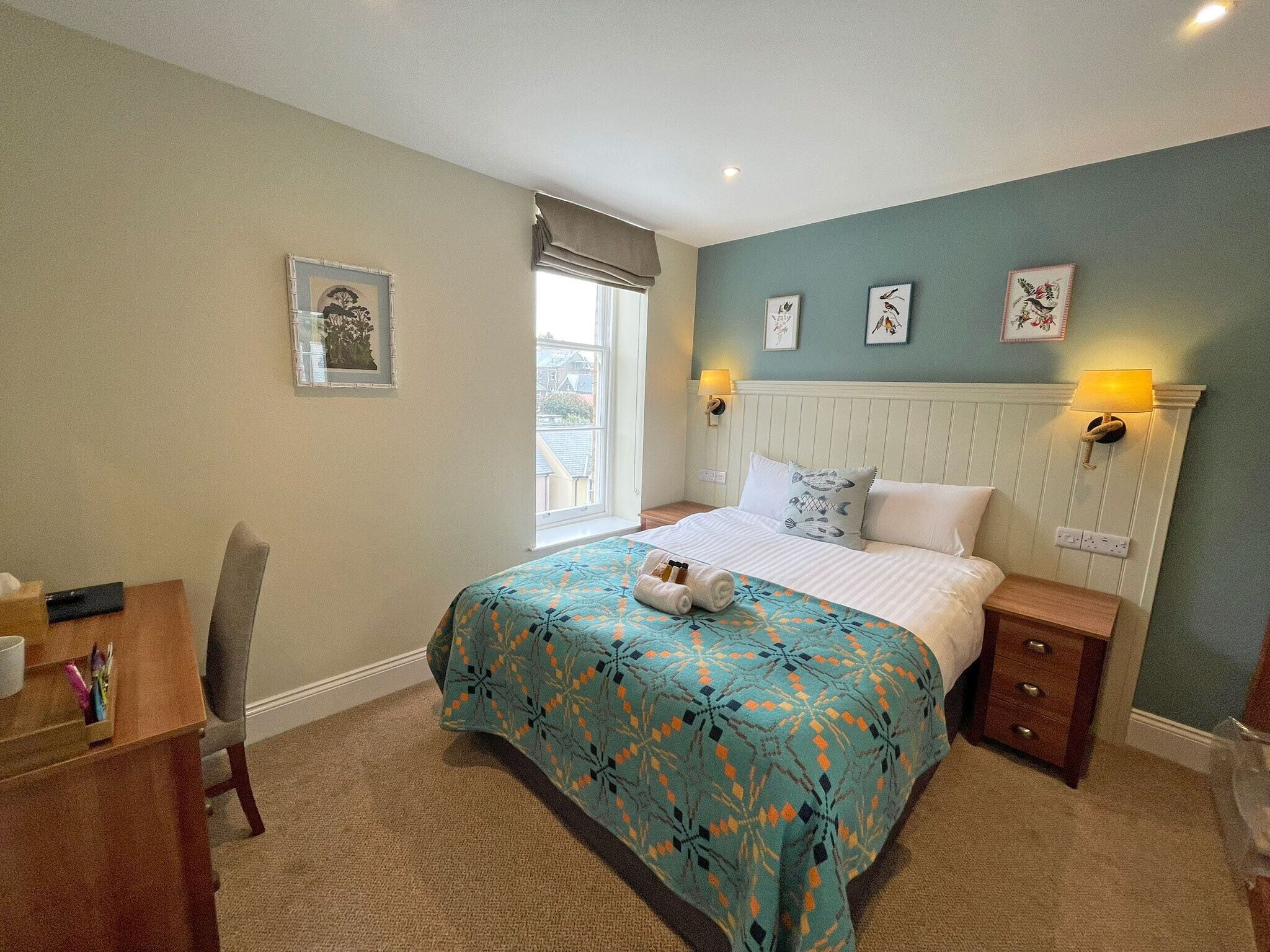 Økonomi-enkeltrom | Skrivebord, strykejern/-brett, wi-fi (inkludert) og sengetøy