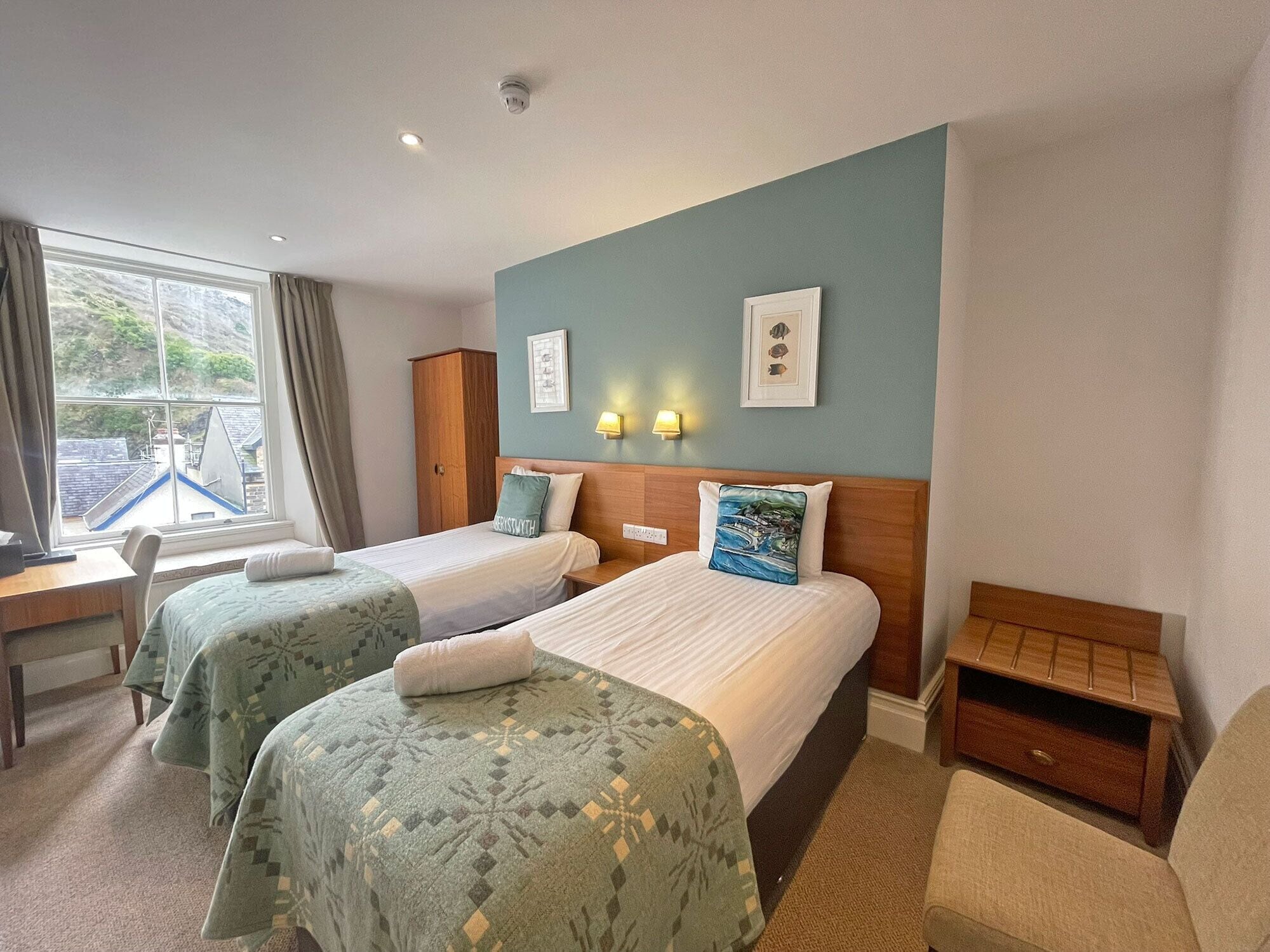 Tomannsrom – standard | Skrivebord, strykejern/-brett, wi-fi (inkludert) og sengetøy