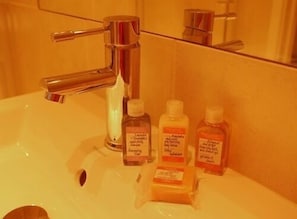 Doppelzimmer, mit Bad | Badezimmer