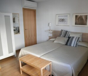 Room - Dormavalència Hostel (Valencia)
