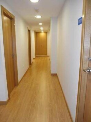 Hallway - Dormavalència Hostel (Valencia)