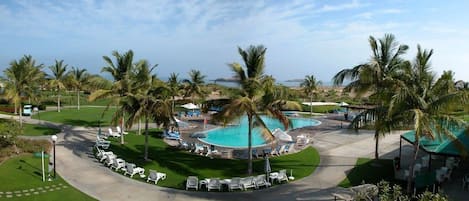 Utomhuspool