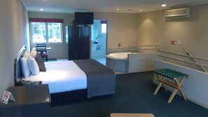 Executive Studio Suite, 1 King Bed