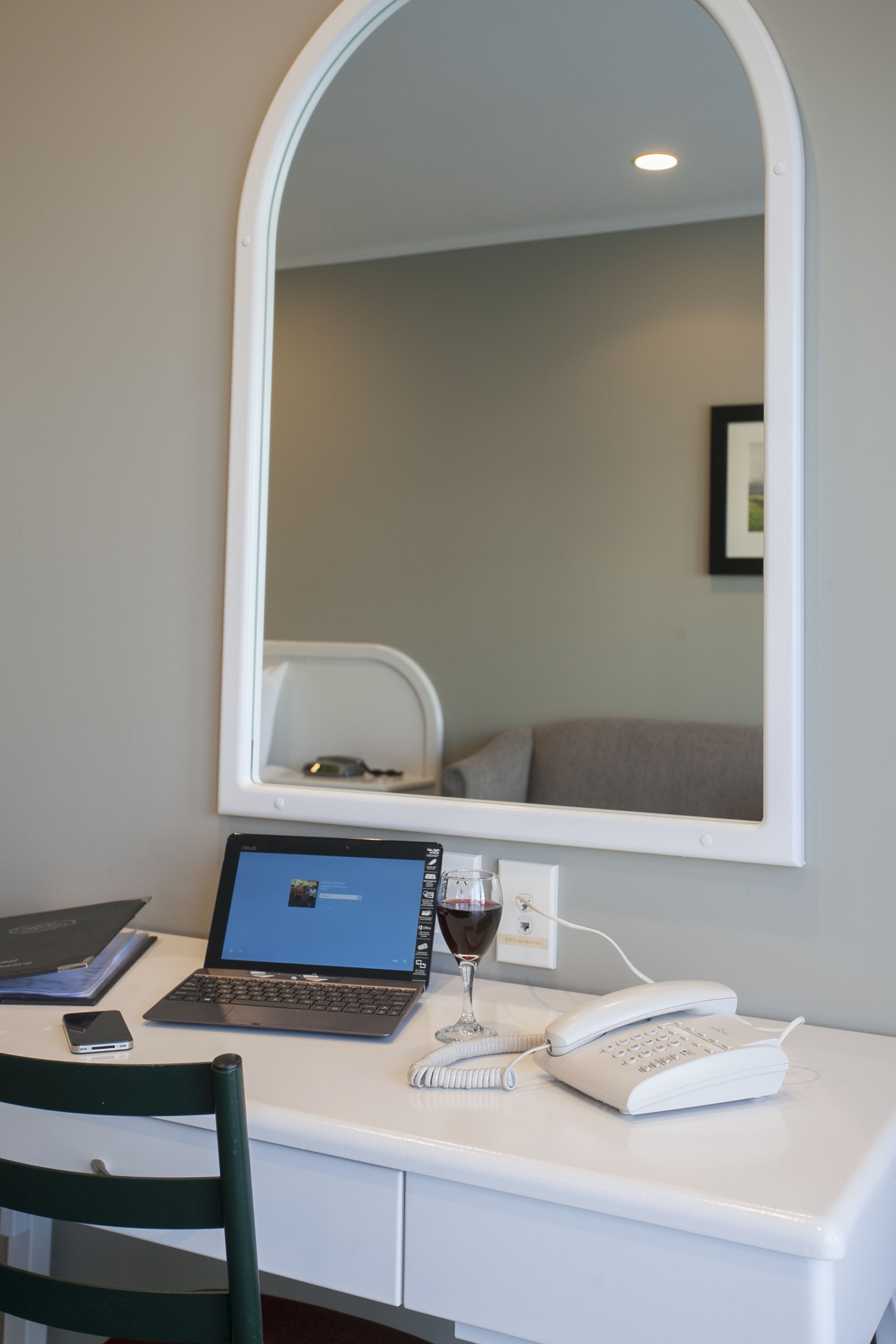 Suite, 1 Bedroom | In-room business centre