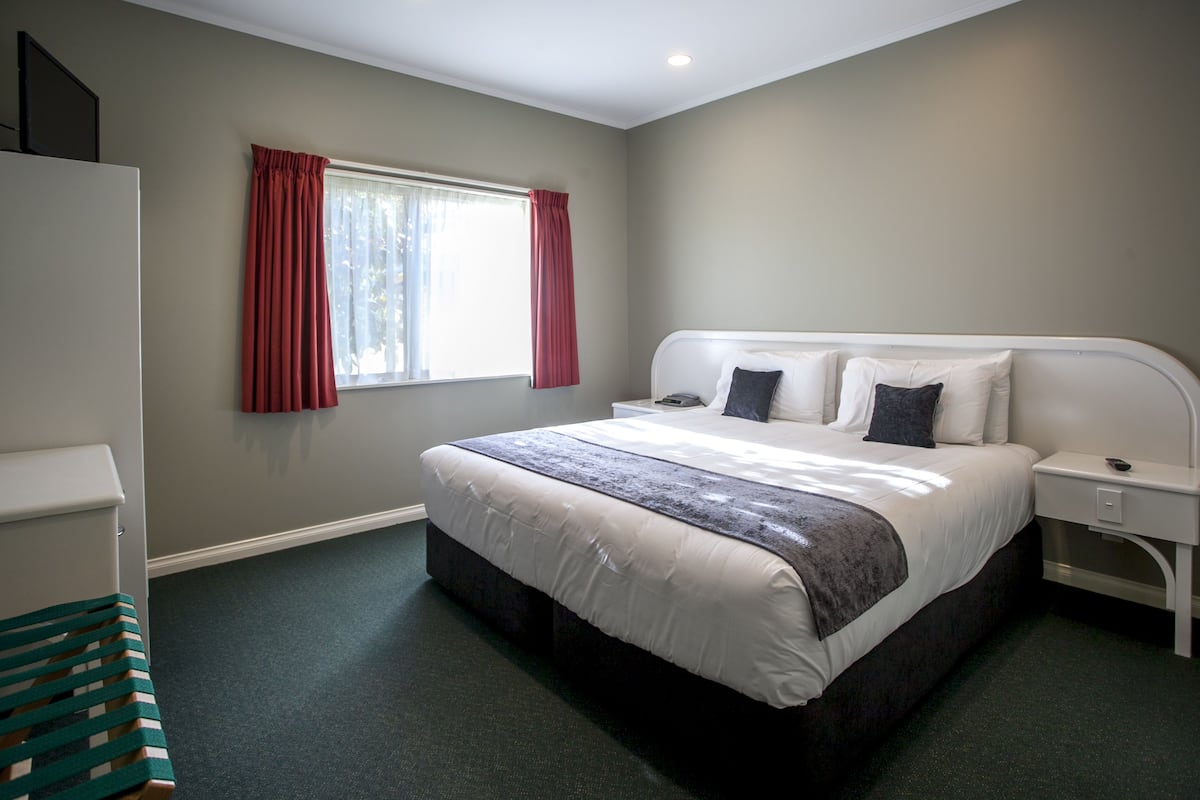 Suite, 2 chambres | Bureau, fer et planche Ă repasser, Wi-Fi gratuit, draps fournis