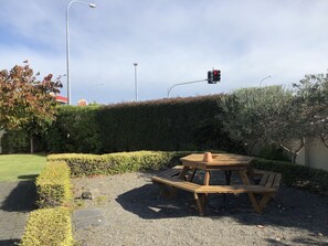 Children’s play area – outdoor