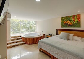 In-room safe, desk, free WiFi, bed sheets