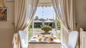 Gratis kontinental frukost varje dag