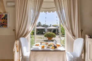 Free daily continental breakfast - Sangiorgio Resort & Spa (Cutrofiano)
