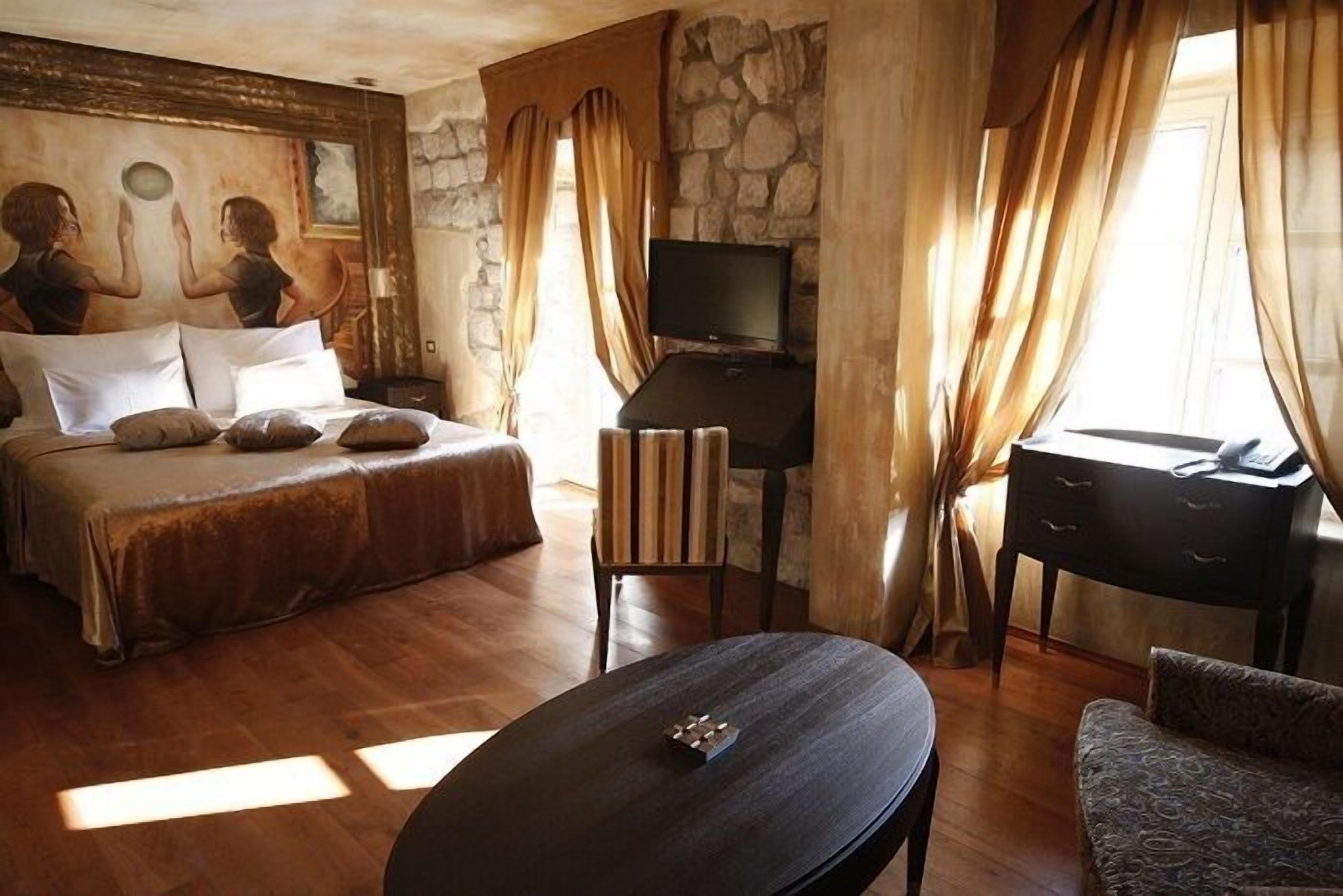 superior twin room | 1 bedroom, hypo-allergenic bedding, minibar, in-room safe