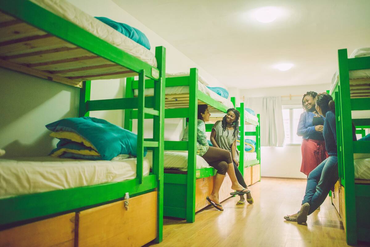 WiFi (free), bed sheets