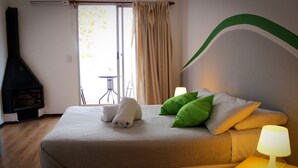 Chambre supérieure double | Accès au Wi-Fi (inclus), literie fournie