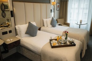 Deluxe Twin Room | Hypo-allergenic bedding, desk, iron/ironing board, free WiFi - The Grand Hotel (Tralee)