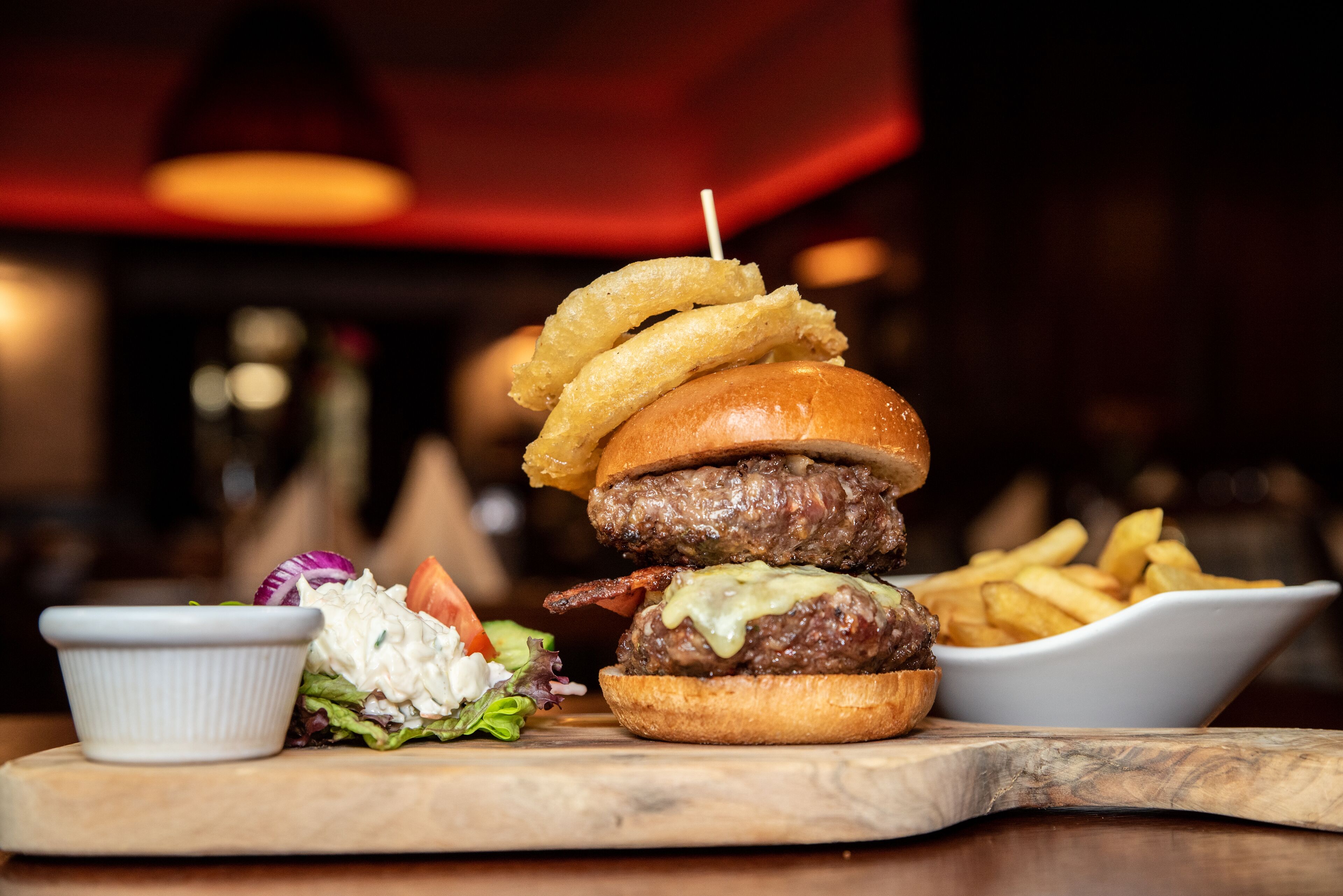 2 restaurants, breakfast served