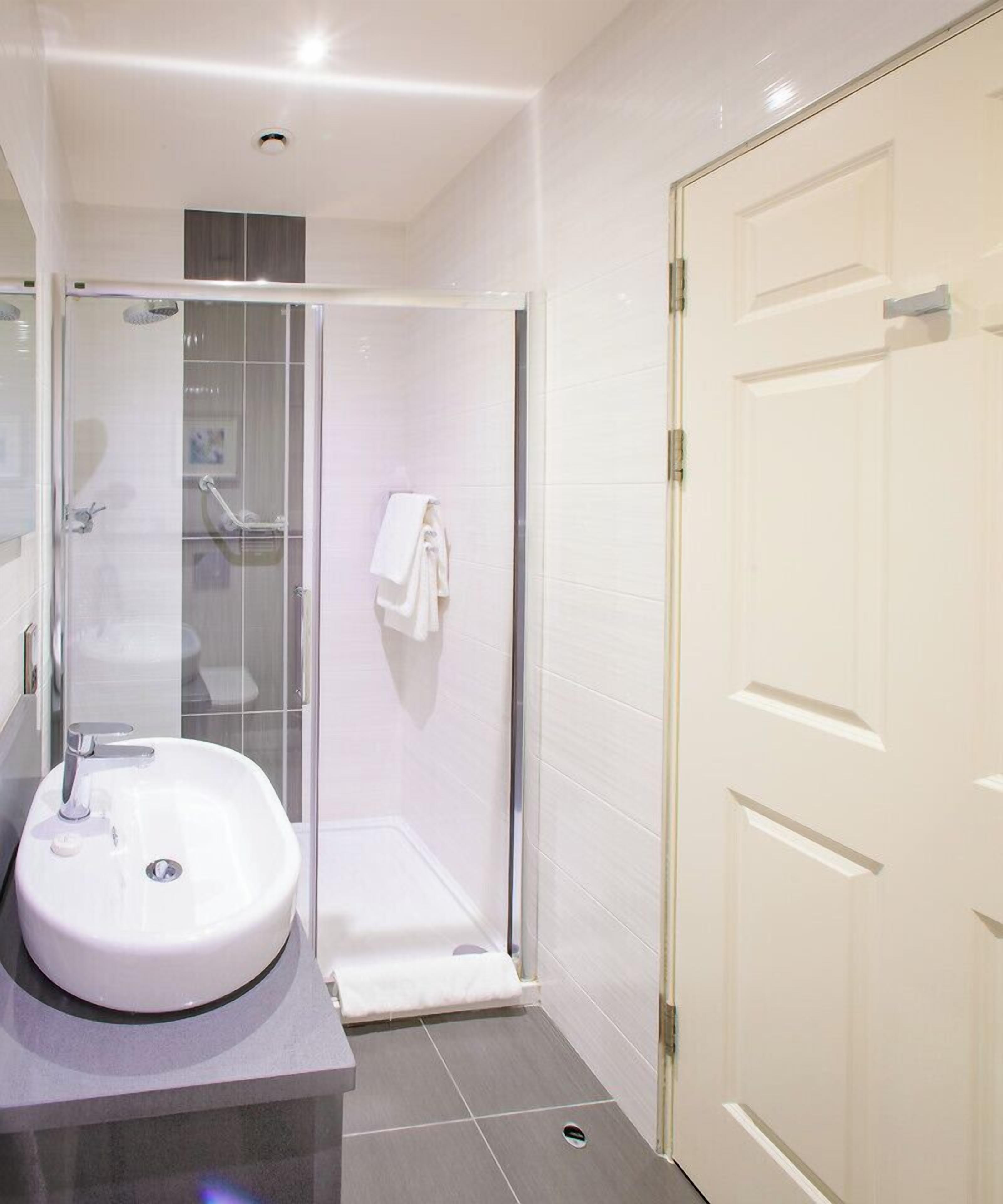 family room | bathroom | free toiletries, hair dryer, towels