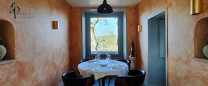 2 restaurants; lunch and dinner served  - Logis Hôtels Domaine du Châtelard (Dirac)