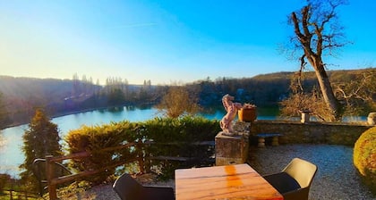 Logis HĂŽtels Domaine du ChĂątelard