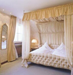 Room - Schloßhotel Kurfürstliches Amtshaus (Daun)