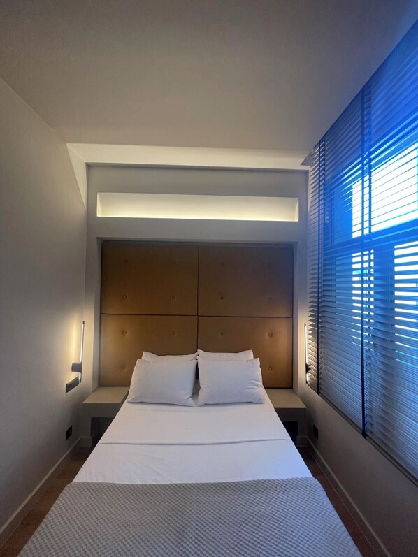 Quarto standard (for 2) | Roupas de cama antialérgicas, frigobar, cofres nos quartos