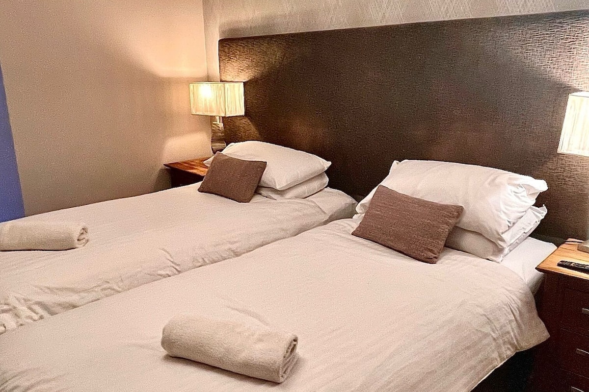 family studio | 1 bedroom, in-room safe, iron/ironing board, free wifi