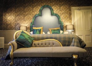 Luxury Room | In-room safe, iron/ironing board, free WiFi, bed sheets