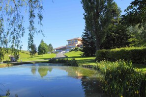 Exterior - Domaine du Revermont (Passenans)