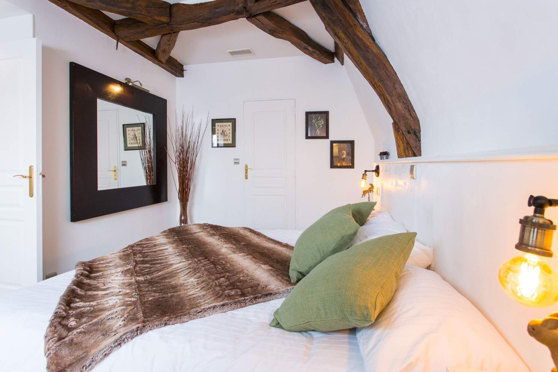 Premium bedding, minibar, in-room safe, desk