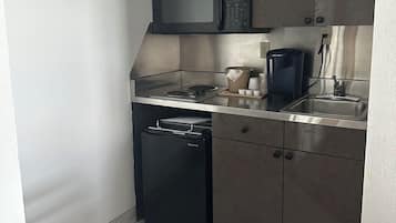 Fridge, microwave, coffee/tea maker